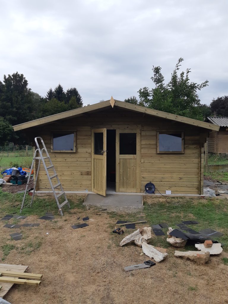 Montage chalet de jardin